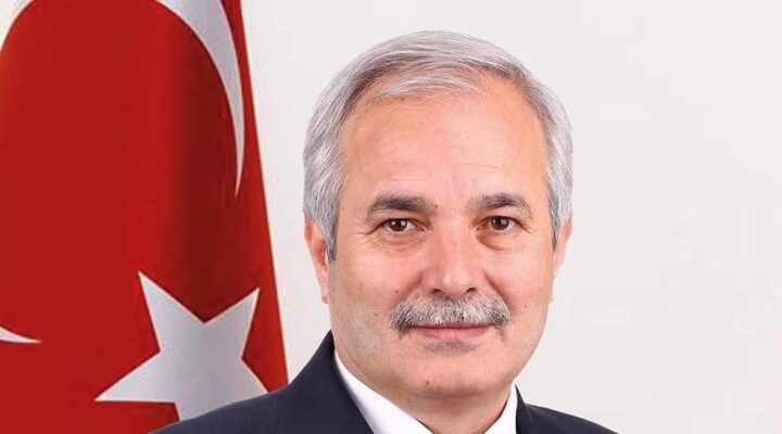 Kozan Belediye Başkanı Kazım ÖZGAN AK partiye Geçti