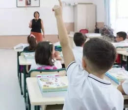 Milli Eğitim Bakanlığı, sınıf annesi uygulamasını yasakladı